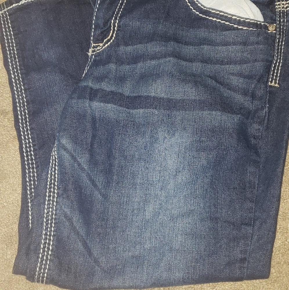 Maurices jeans